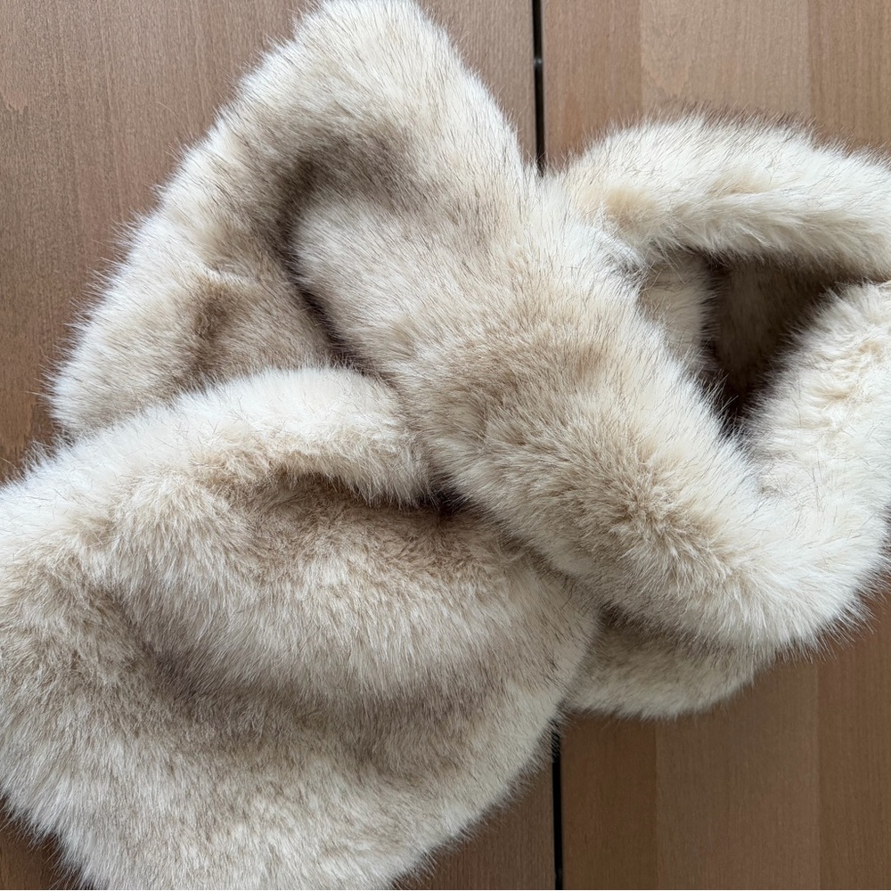 Faux Fur Oversized Collar